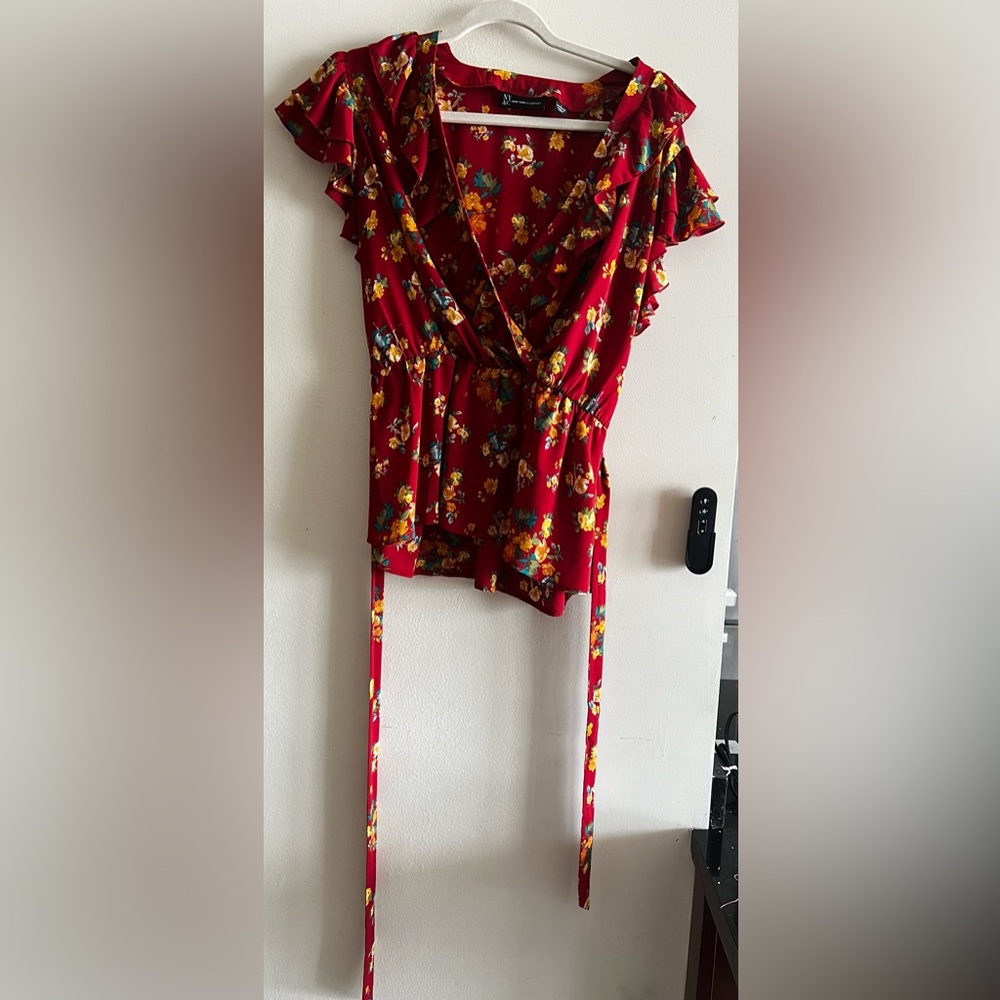 NY & Company Beautiful Floral Loose Top Blouse